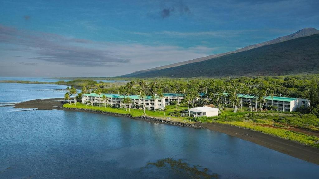 Appartement Molokai Island Retreat With Beautiful Ocean Views And Pool - Newly Remodeled! à Ualapue Extérieur photo