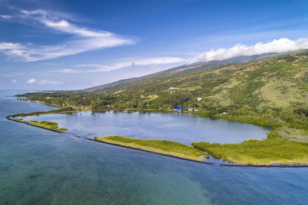 Appartement Molokai Island Retreat With Beautiful Ocean Views And Pool - Newly Remodeled! à Ualapue Extérieur photo